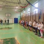 Uczniowie podczas treningu z zawodnikami Korony Kielce