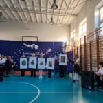 Uczniowie podczas akademii