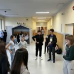 Uczniowie podczas tanecznych zabaw