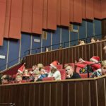 Uczniowie na widowni