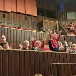 Uczniowie na widowni